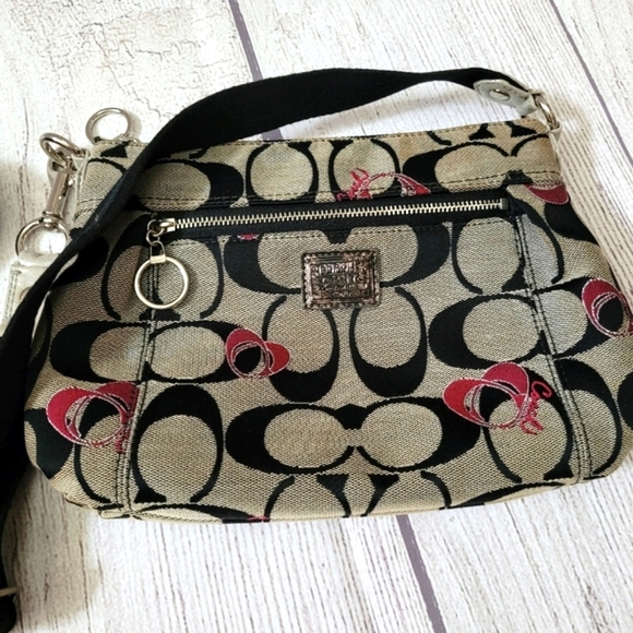 Coach Poppy Crossbody Signature C Canvas Bag W Hearts - Picture 5 of 10